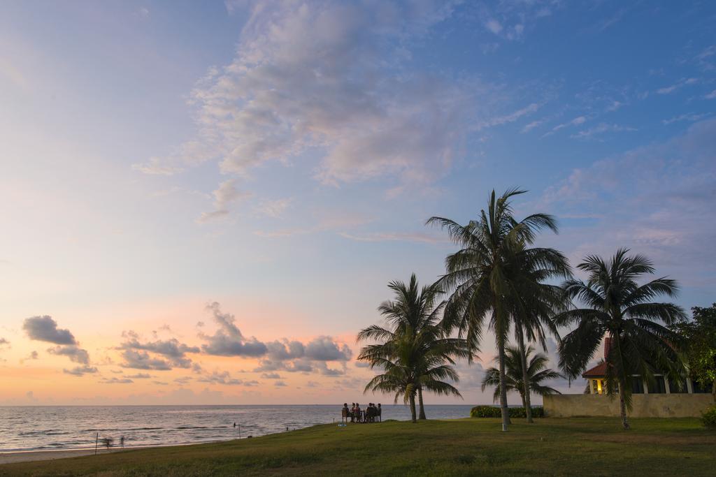 ซาบาห์ บีช วิลลา แอนด์ สวีท Hotel โกตาคินาบาลู ภายนอก รูปภาพ